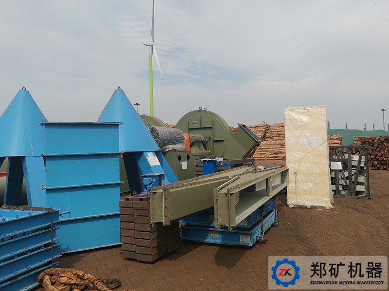 也門時(shí)產(chǎn)70噸水泥粉磨站安裝現(xiàn)場